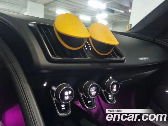 Audi R8 2017 thumb 6