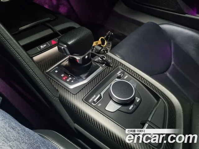 Audi R8 2017 thumb 7