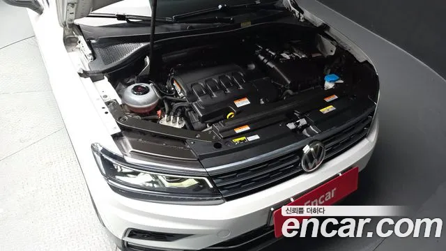 Volkswagen Tiguan 2020 thumb 6