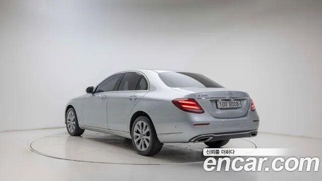 Mercedes-Benz E-Класс 2018 thumb 3