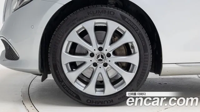 Mercedes-Benz E-Класс 2018 thumb 5