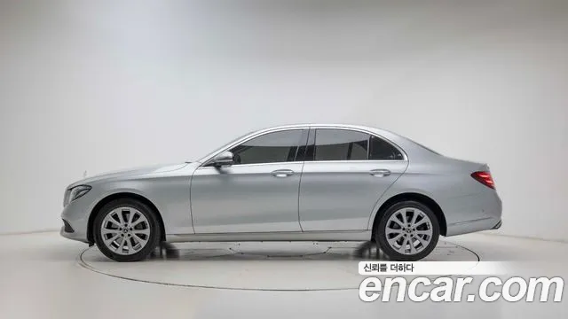 Mercedes-Benz E-Класс 2018 thumb 8