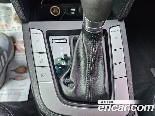 Hyundai Avante 2017 thumb 9