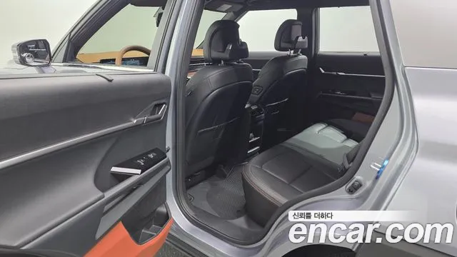 KG_Mobility_Ssangyong Torres 2025 thumb 12