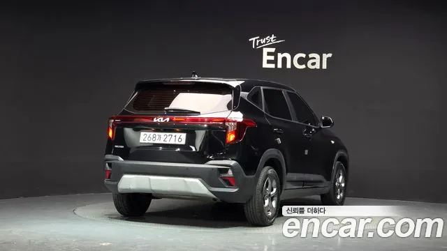 Kia Seltos 2023 thumb 2