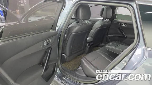 Peugeot 508 2014 thumb 11