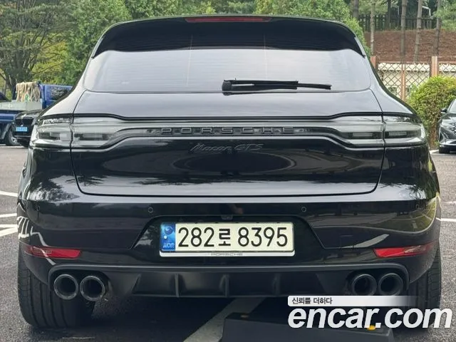 Porsche Macan 2021 thumb 4