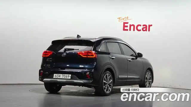 Kia Niro 2019 thumb 2