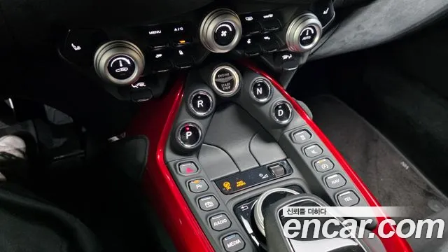 Astonmartin Vantage 2019 thumb 9