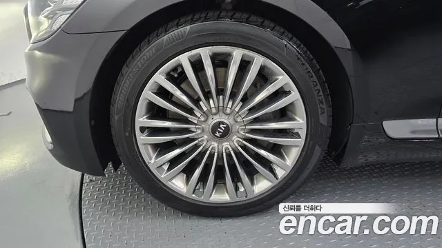 Kia K9 2019 thumb 5