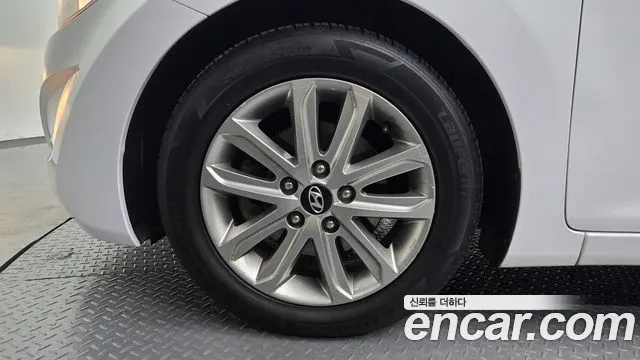 Hyundai Avante 2014 thumb 5