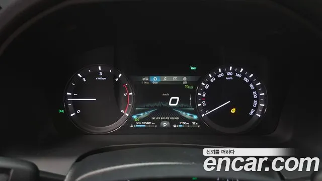 KG_Mobility_Ssangyong Rexton 2018 thumb 8