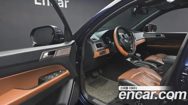KG_Mobility_Ssangyong Rexton 2018 thumb 10