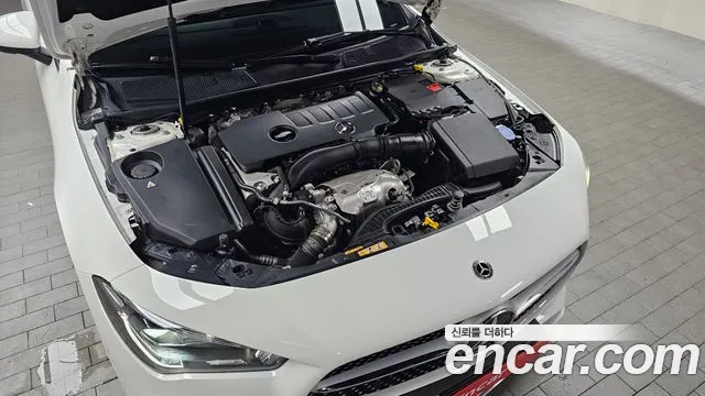 Mercedes-Benz CLA 2021 thumb 5