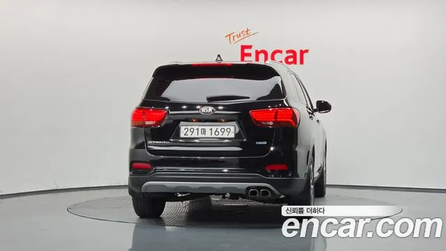 Kia Sorento 2018 thumb 4