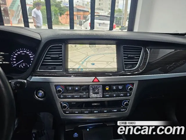 Genesis G80 2019 thumb 8