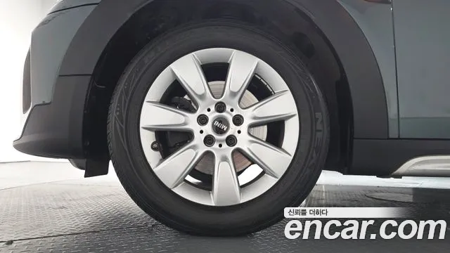 Mini Countryman 2021 thumb 4
