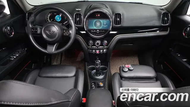 Mini Countryman 2021 thumb 6