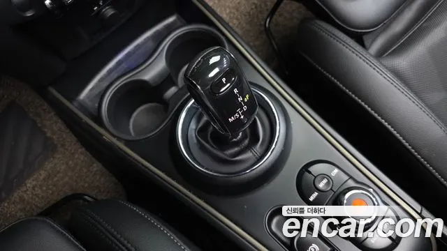 Mini Countryman 2021 thumb 8