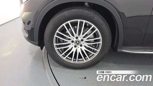 Mercedes-Benz GLC 2025 thumb 4