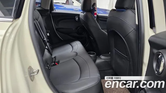 Mini Hatch 2019 thumb 11