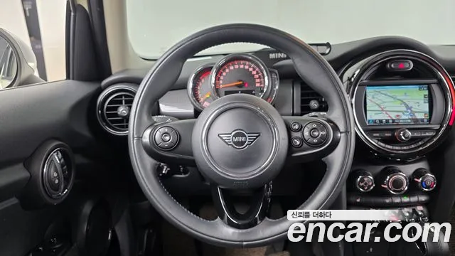 Mini Hatch 2019 thumb 12