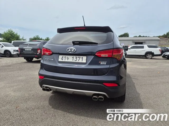 Hyundai Santa Fe 2014 thumb 4