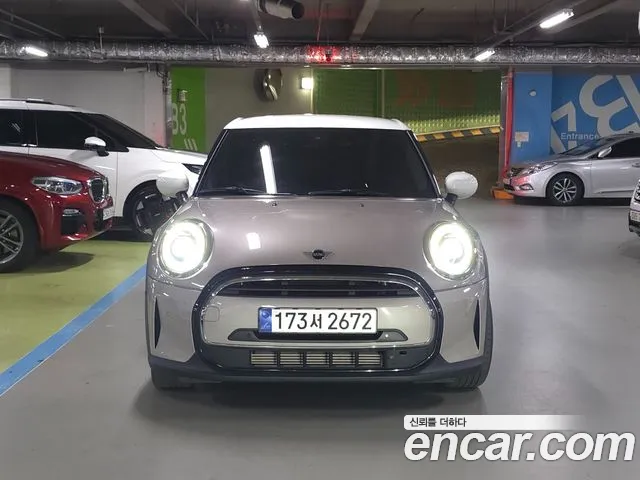 Mini Hatch 2023 thumb 3