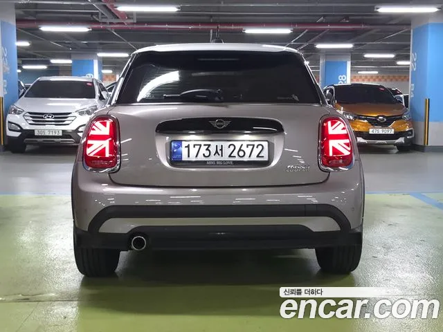 Mini Hatch 2023 thumb 4