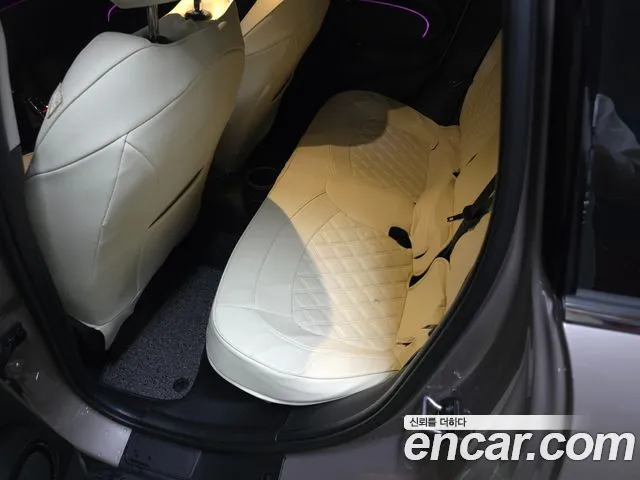 Mini Hatch 2023 thumb 9