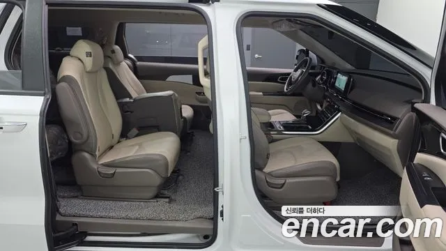 Kia Carnival 2022 thumb 11