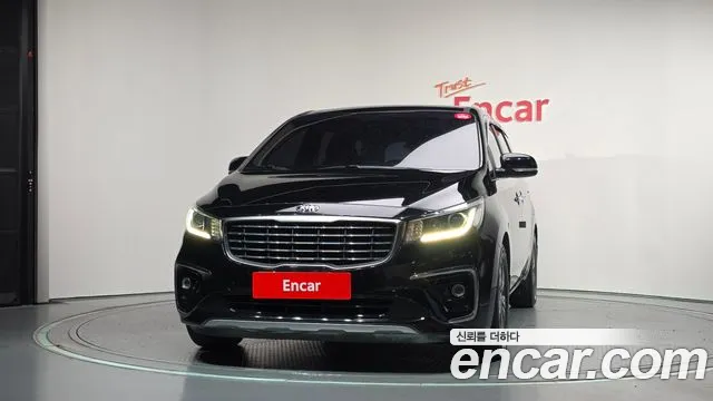 Kia Carnival 2019 thumb 3