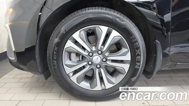 Kia Carnival 2019 thumb 5