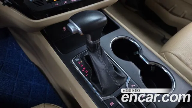 Kia Carnival 2019 thumb 9