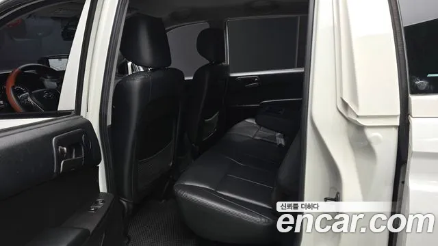 KG_Mobility_Ssangyong KORANDO 2017 thumb 10