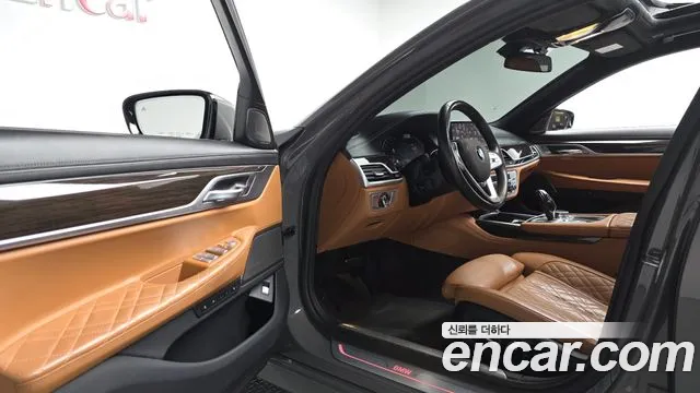 BMW 7 серии 2020 thumb 9