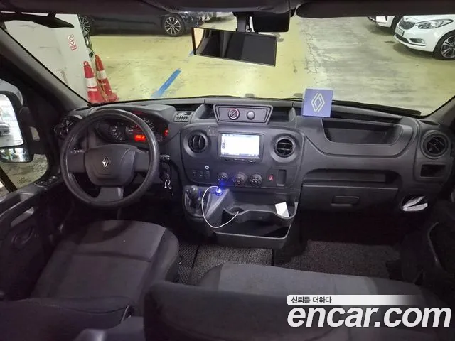 Renault Master 2019 thumb 10