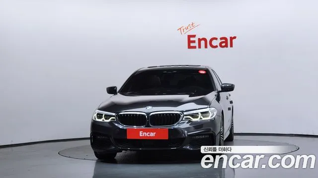BMW 5 серии 2019 thumb 3