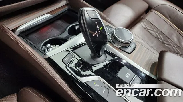 BMW 5 серии 2019 thumb 9