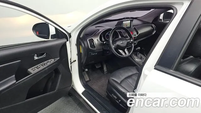 Kia Sportage 2013 thumb 10
