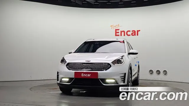 Kia Niro 2016 thumb 3