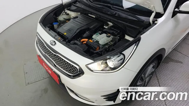 Kia Niro 2016 thumb 6