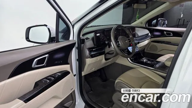 Kia Carnival 2021 thumb 10