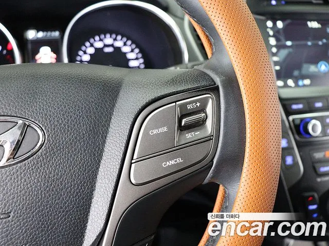Hyundai Santa Fe 2016 thumb 7