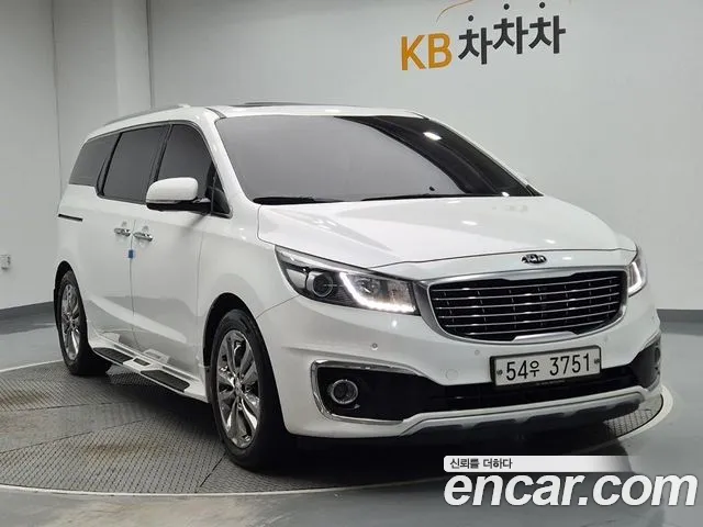 Kia Carnival 2018 thumb 4
