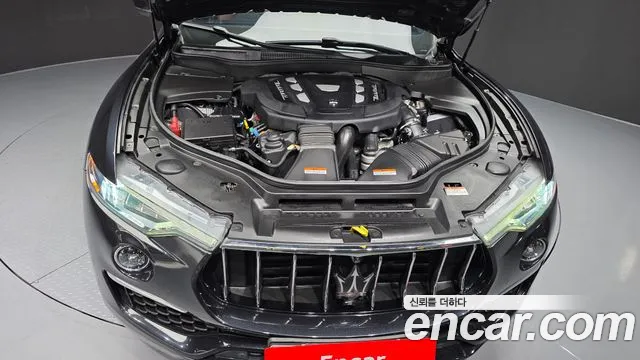 Maserati Levante 2020 thumb 6