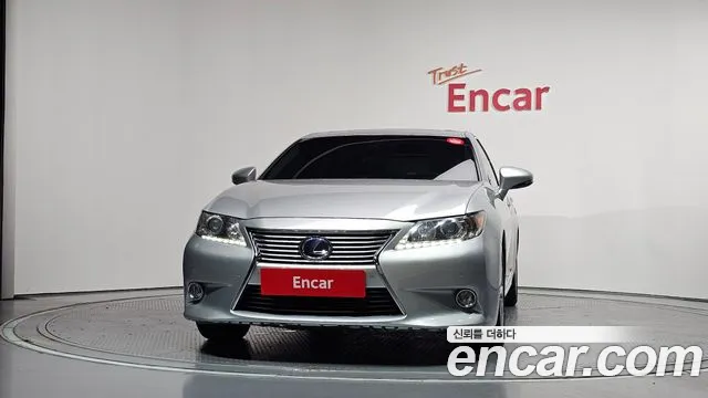 Lexus ES 2013 thumb 3