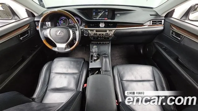 Lexus ES 2013 thumb 7