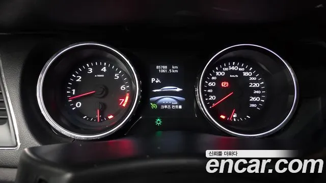 Renault Latitude 2011 thumb 8