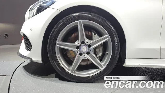 Mercedes-Benz C-Класс 2017 thumb 5